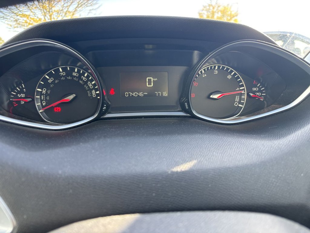 Used Peugeot 308 2017 for sale - 76406321: Photo 12