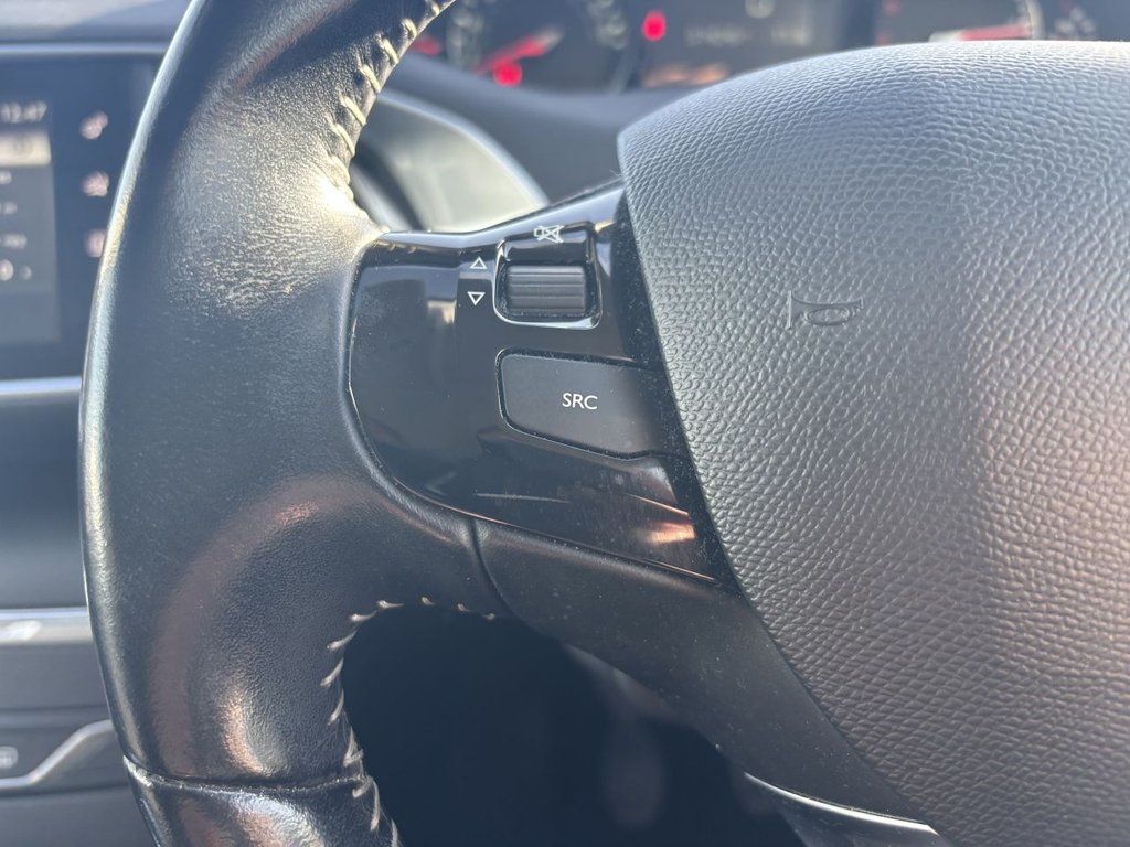 Used Peugeot 308 2017 for sale - 76406321: Photo 14