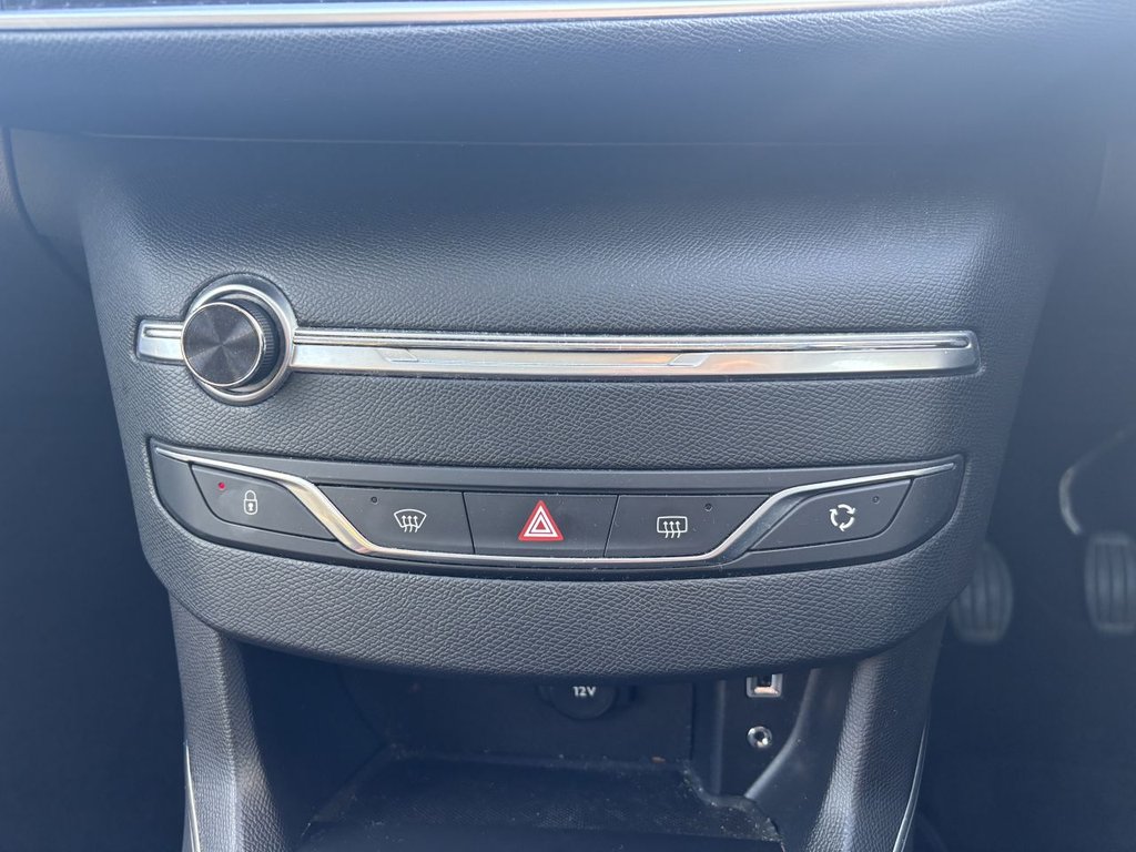 Used Peugeot 308 2017 for sale - 76406321: Photo 20