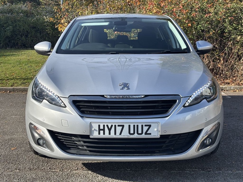 Used Peugeot 308 2017 for sale - 76406321: Photo 8