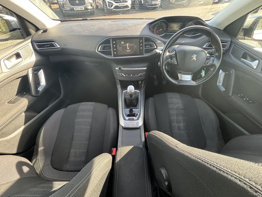 Used Peugeot 308 2017 for sale - 76406321: Photo 9