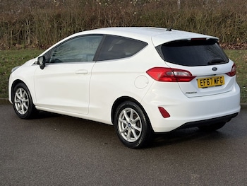 Used Ford Fiesta 2017 for sale - 77621147: Photo