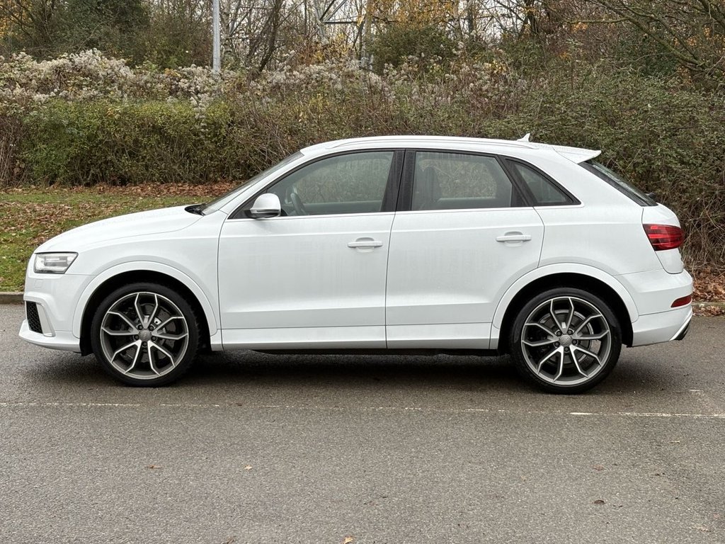 Used Audi RS Q3 2014 for sale - 76792091: Photo 2