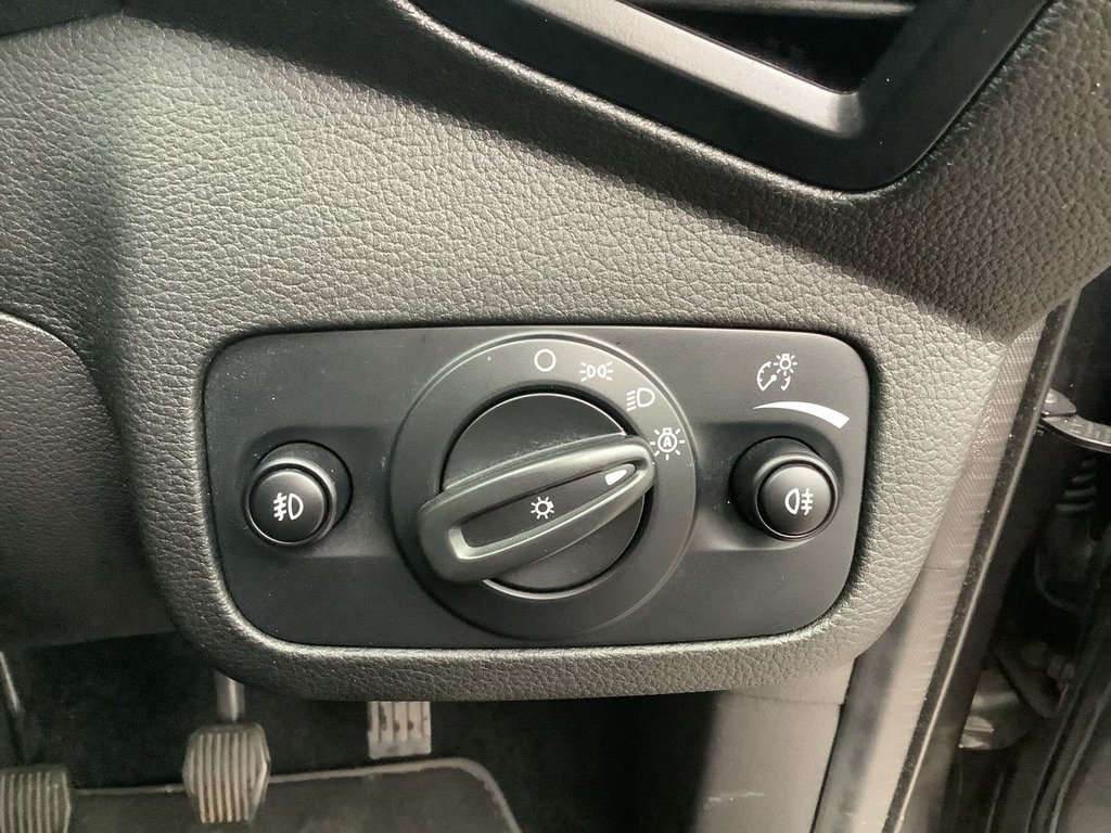 Used Ford Kuga 2017 for sale - 77792364: Photo 21