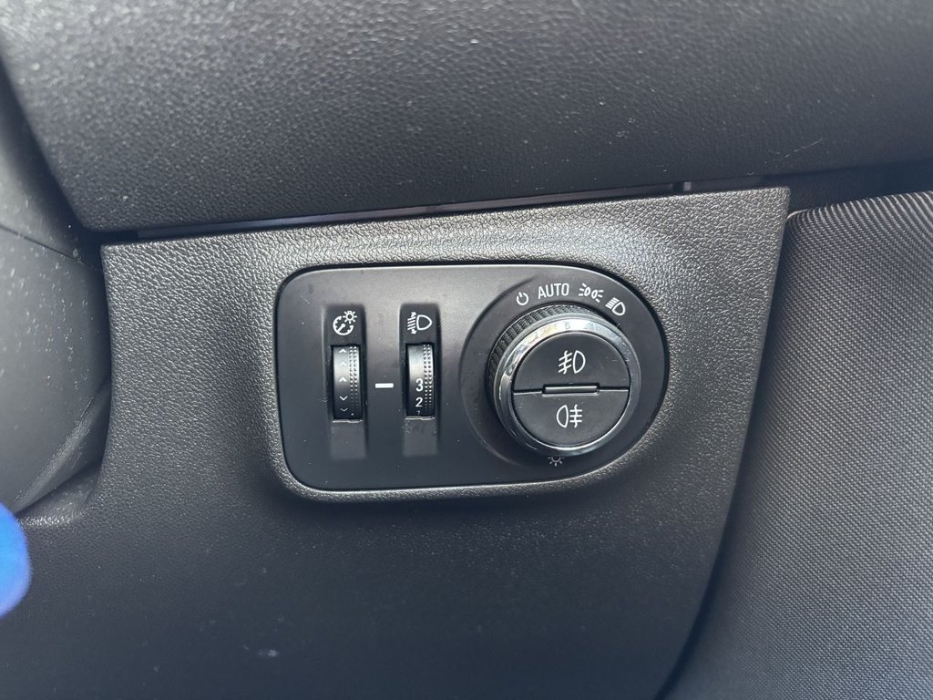 Used Vauxhall Corsa 2015 for sale - 76569777: Photo 18