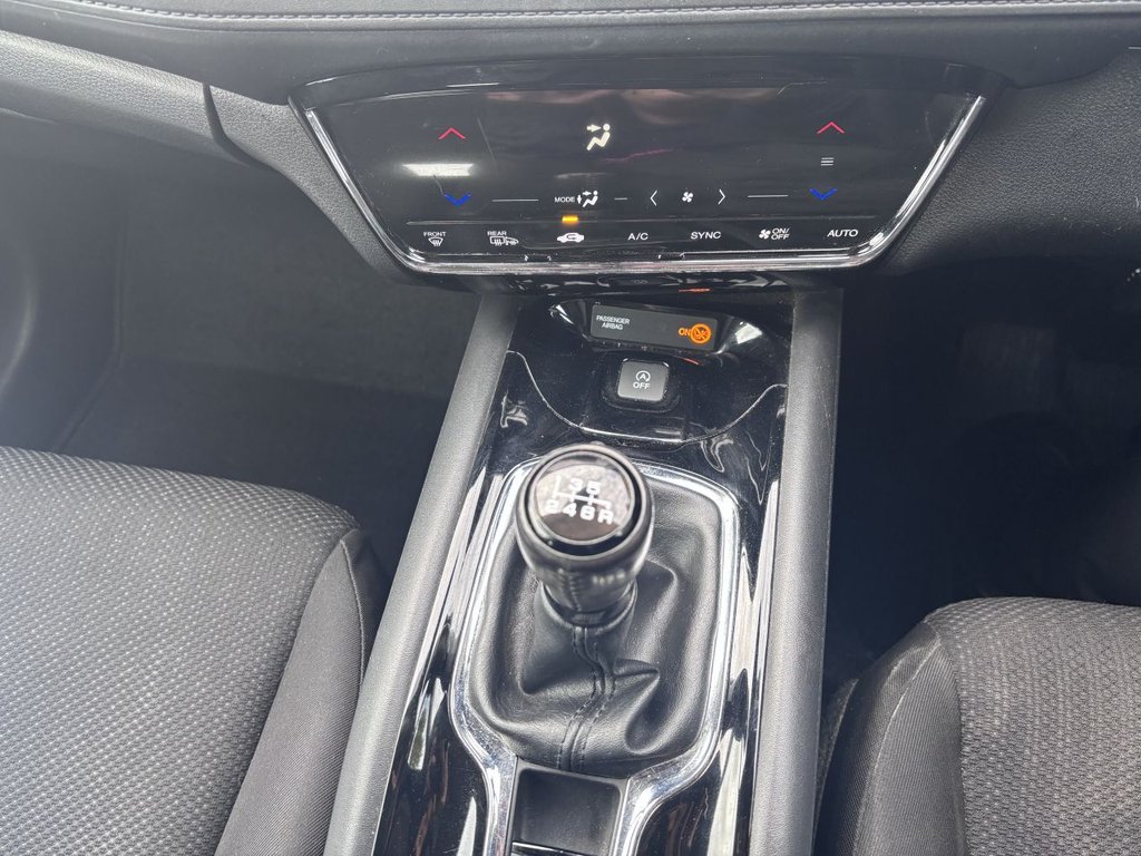 Used Honda HR-V 2015 for sale - 76430306: Photo 17