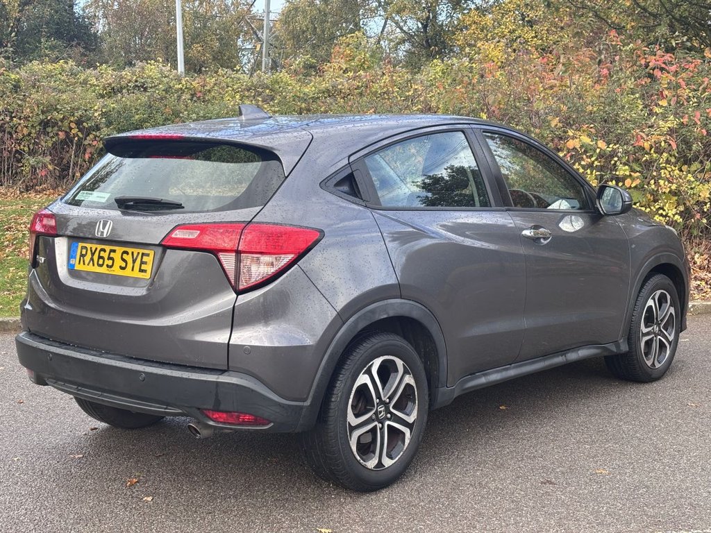 Used Honda HR-V 2015 for sale - 76430306: Photo 5