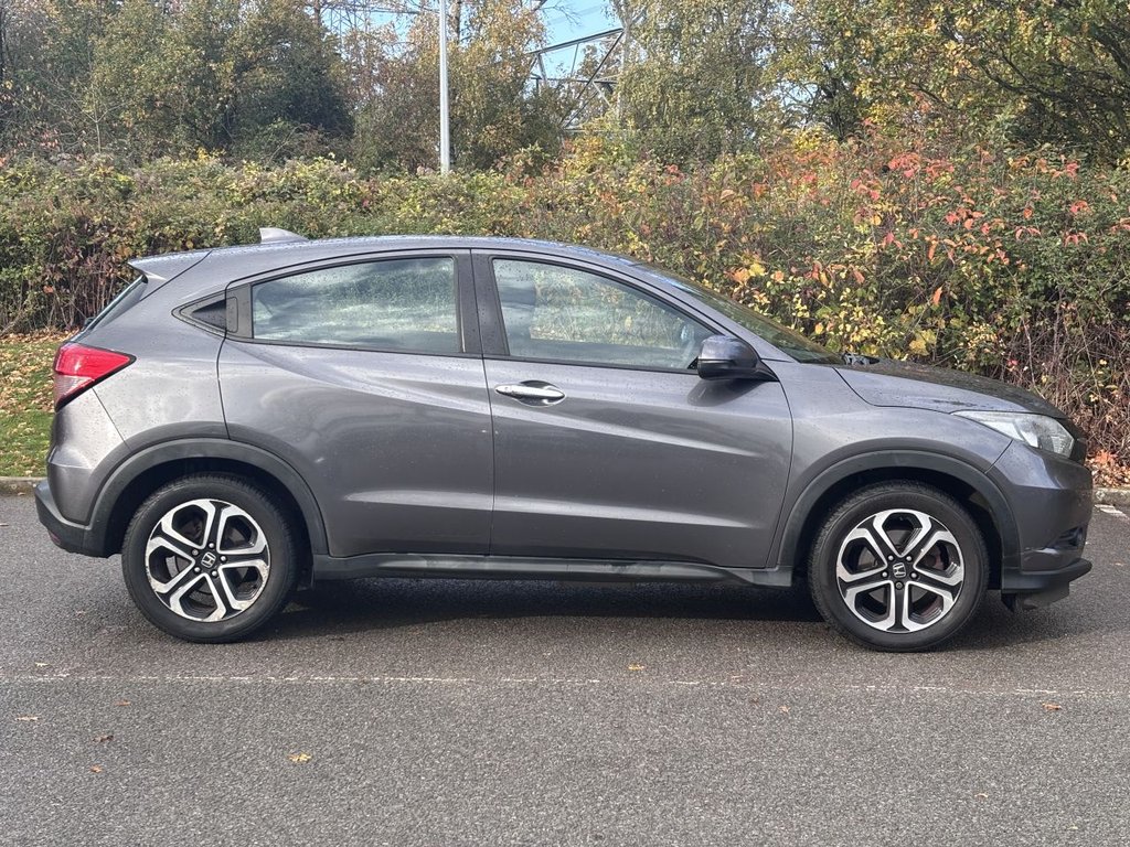 Used Honda HR-V 2015 for sale - 76430306: Photo 6