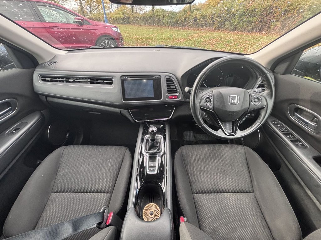 Used Honda HR-V 2015 for sale - 76430306: Photo 9