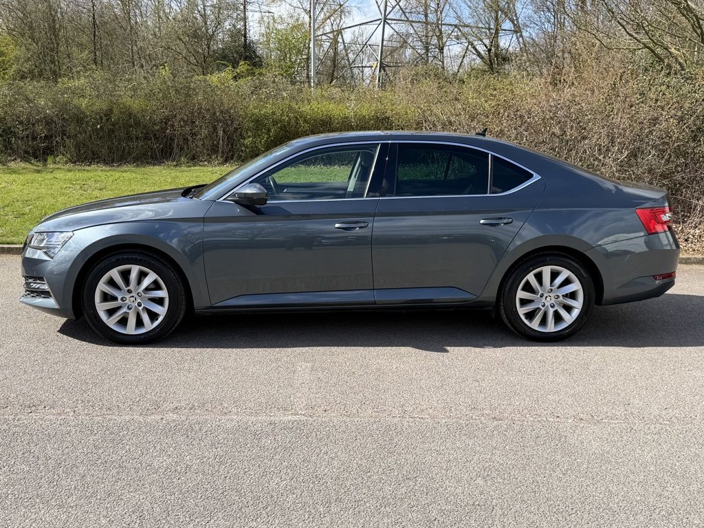 Used Skoda Superb 2020 for sale - 78068477: Photo 2