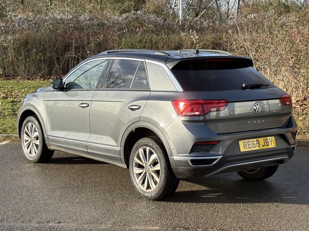 Used Volkswagen T-Roc 2018 for sale - 77133803: Photo 3