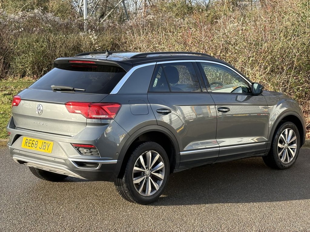 Used Volkswagen T-Roc 2018 for sale - 77133803: Photo 5