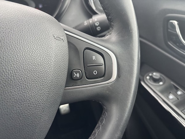 Used Renault Captur 2017 for sale - 76291178: Photo 19