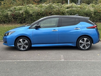 Used Nissan Leaf 2021 for sale - 76202831: Photo 2