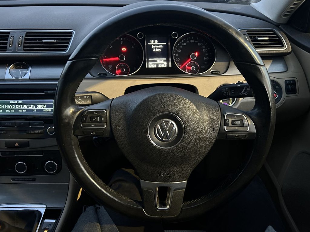 Used Volkswagen Passat 2011 for sale - 76632158: Photo 12