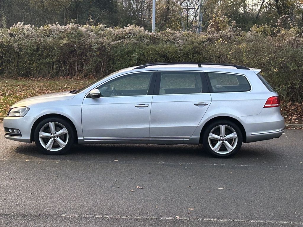 Used Volkswagen Passat 2011 for sale - 76632158: Photo 2