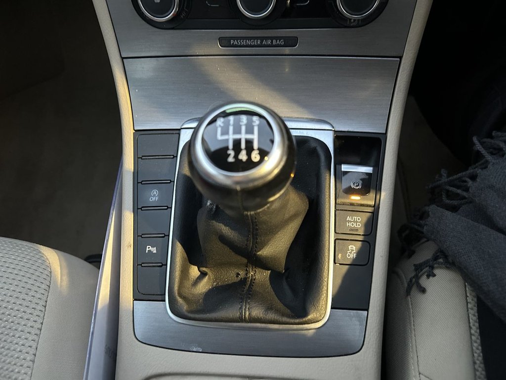 Used Volkswagen Passat 2011 for sale - 76632158: Photo 20