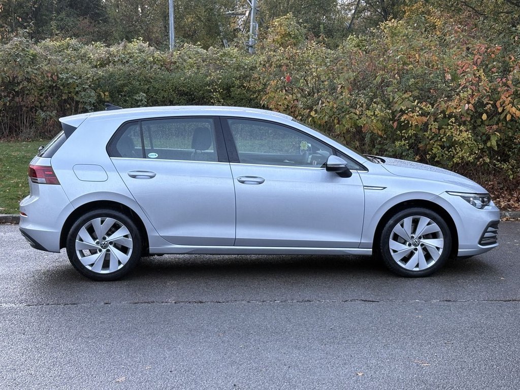 Used Volkswagen Golf 2021 for sale - 76385974: Photo 6