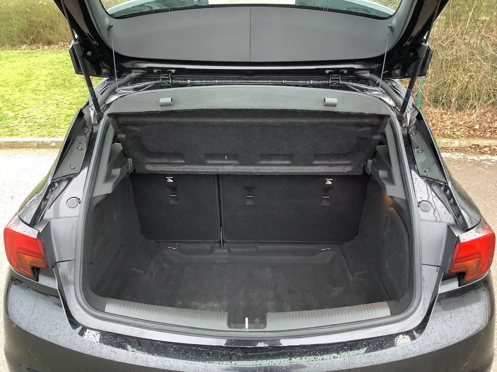 Used Vauxhall Astra 2019 for sale - 77905107: Photo 11