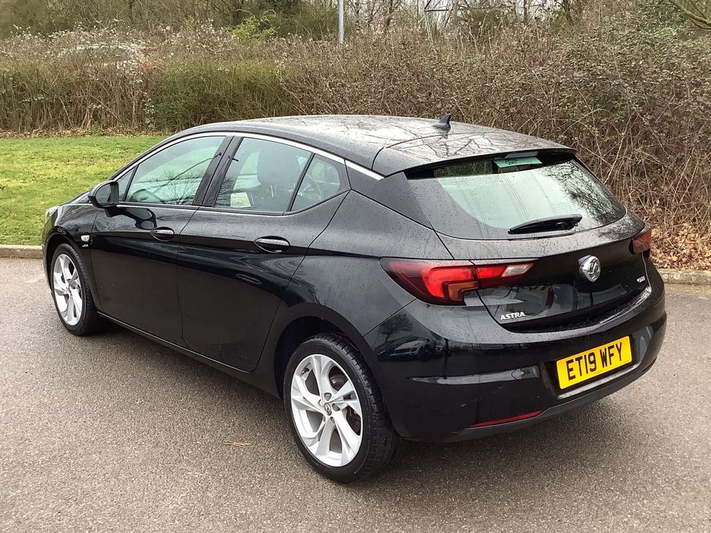 Used Vauxhall Astra 2019 for sale - 77905107: Photo 3