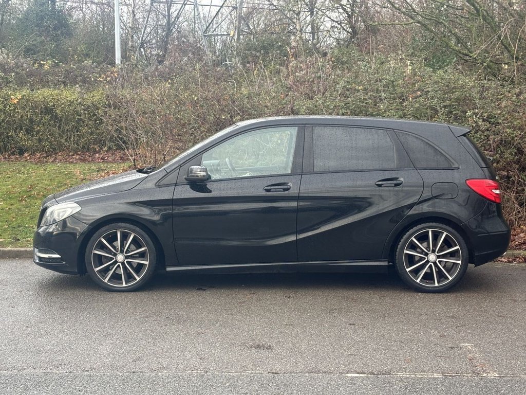 Used Mercedes-Benz B Class 2014 for sale - 76867669: Photo 2