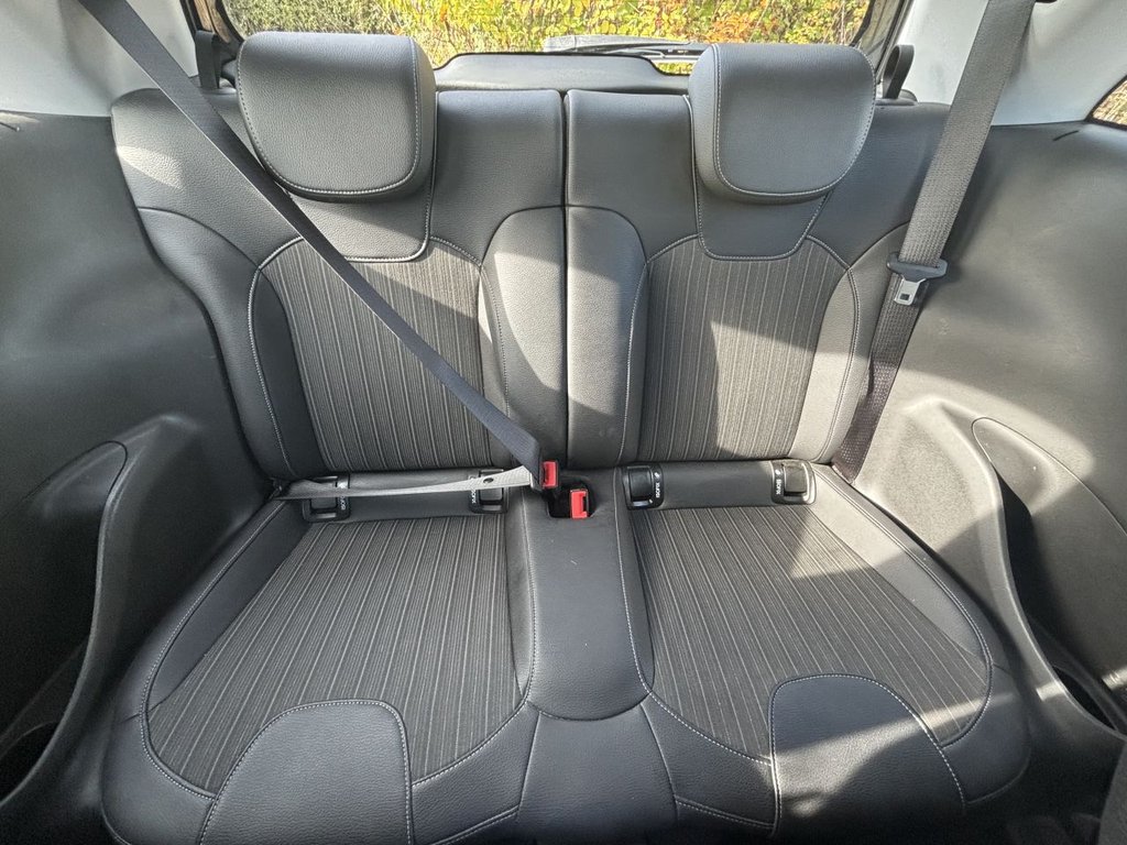 Used Vauxhall ADAM 2015 for sale - 76345359: Photo 10