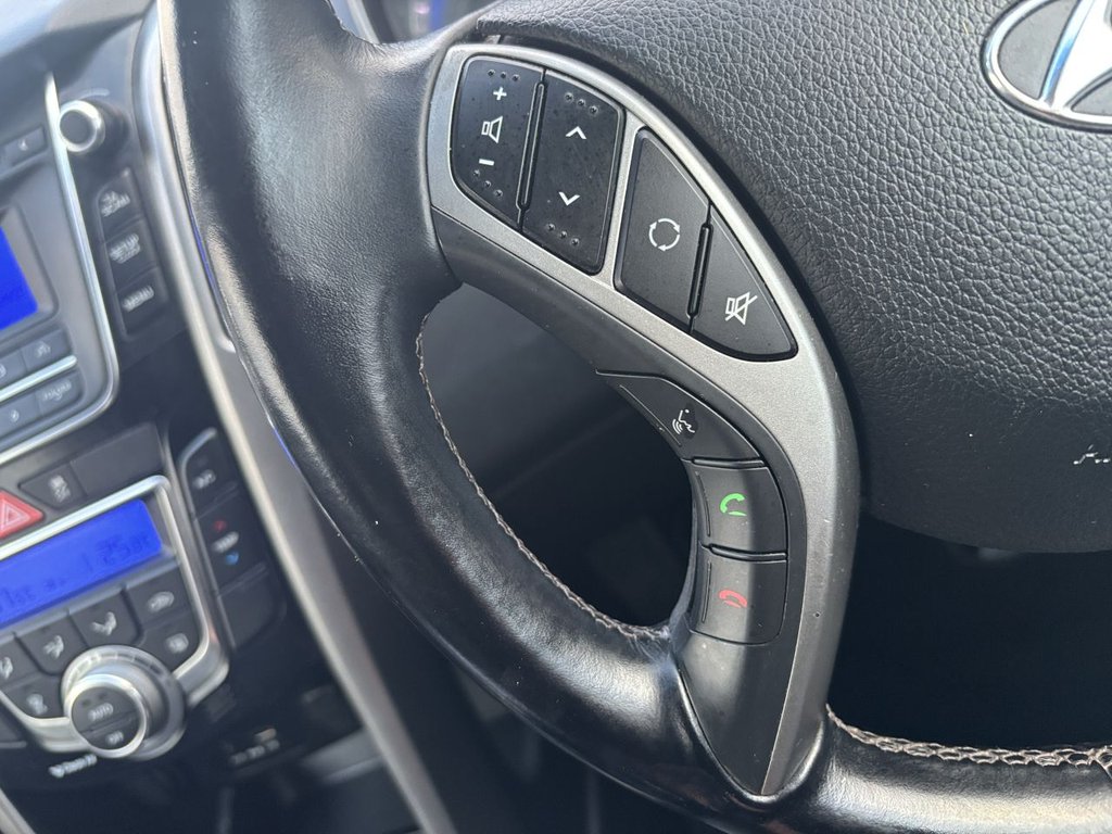 Used Hyundai i30 2013 for sale - 76385812: Photo 15