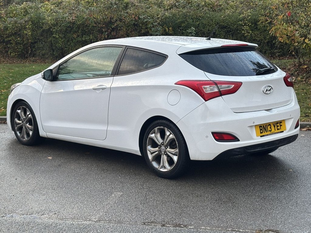 Used Hyundai i30 2013 for sale - 76385812: Photo 3