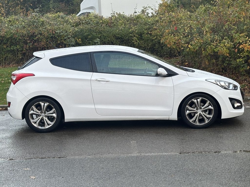 Used Hyundai i30 2013 for sale - 76385812: Photo 6