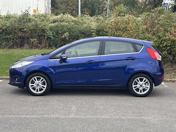 Used Ford Fiesta 2014 for sale - 76223456: Photo 2