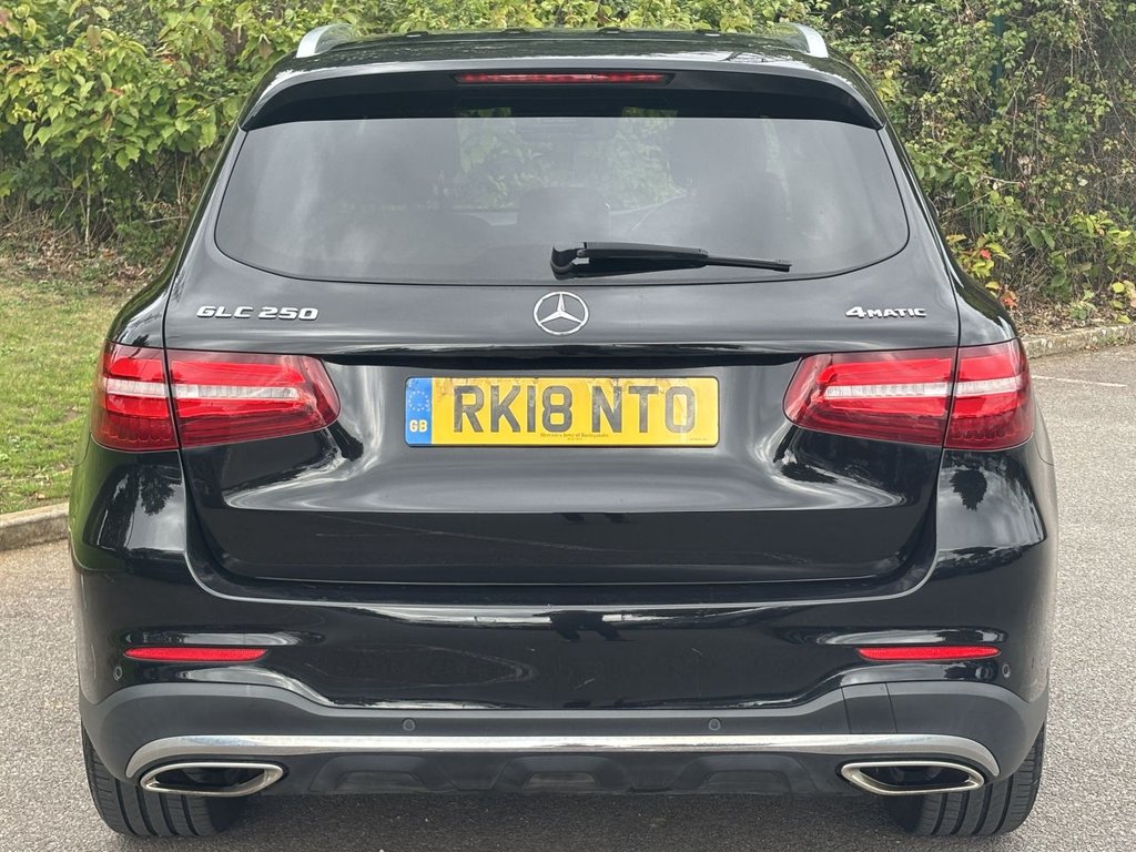 Used Mercedes-Benz GLC 2018 for sale - 75998804: Photo 4