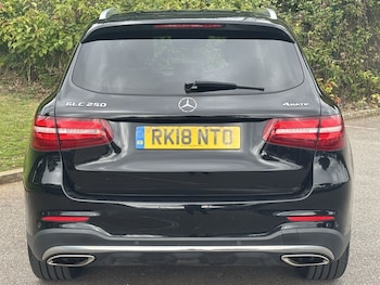 Used Mercedes-Benz GLC 2018 for sale - 75998804: Photo