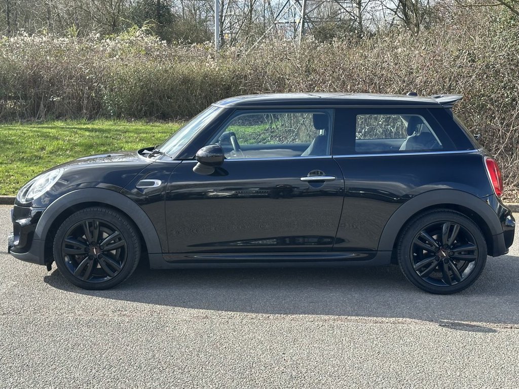 Used MINI Hatch 2017 for sale - 77835368: Photo 2