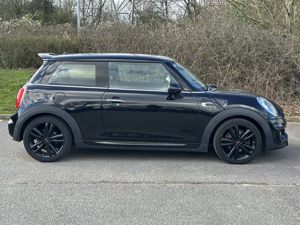 Used MINI Hatch 2017 for sale - 77835368: Photo 6