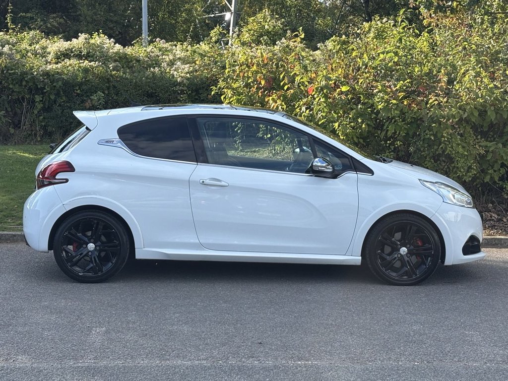 Used Peugeot 208 2016 for sale - 76118486: Photo 6