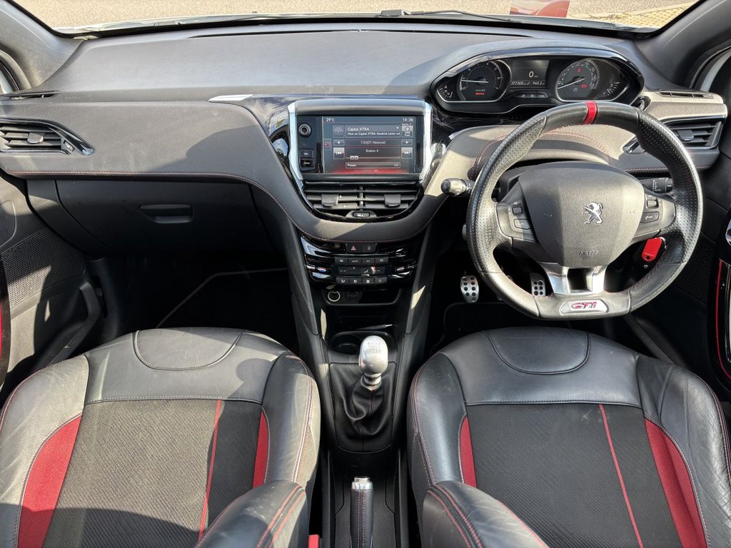 Used Peugeot 208 2016 for sale - 76118486: Photo 9