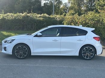 Used Ford Focus 2019 for sale - 76118536: Photo 2