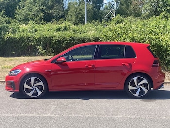 Used Volkswagen Golf 2017 for sale - 75456373: Photo