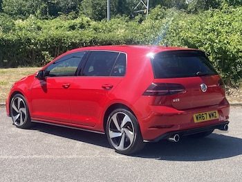 Used Volkswagen Golf 2017 for sale - 75456373: Photo
