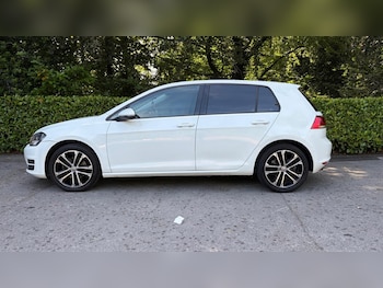 Used Volkswagen Golf 2016 for sale - 79463616: Photo