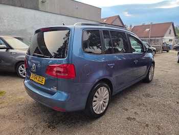 Used Volkswagen Touran 2015 for sale - 79302514: Photo