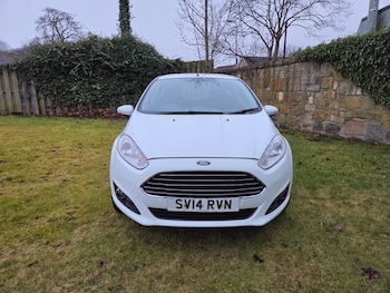 Used Ford Fiesta 2014 for sale - 77631201: Photo