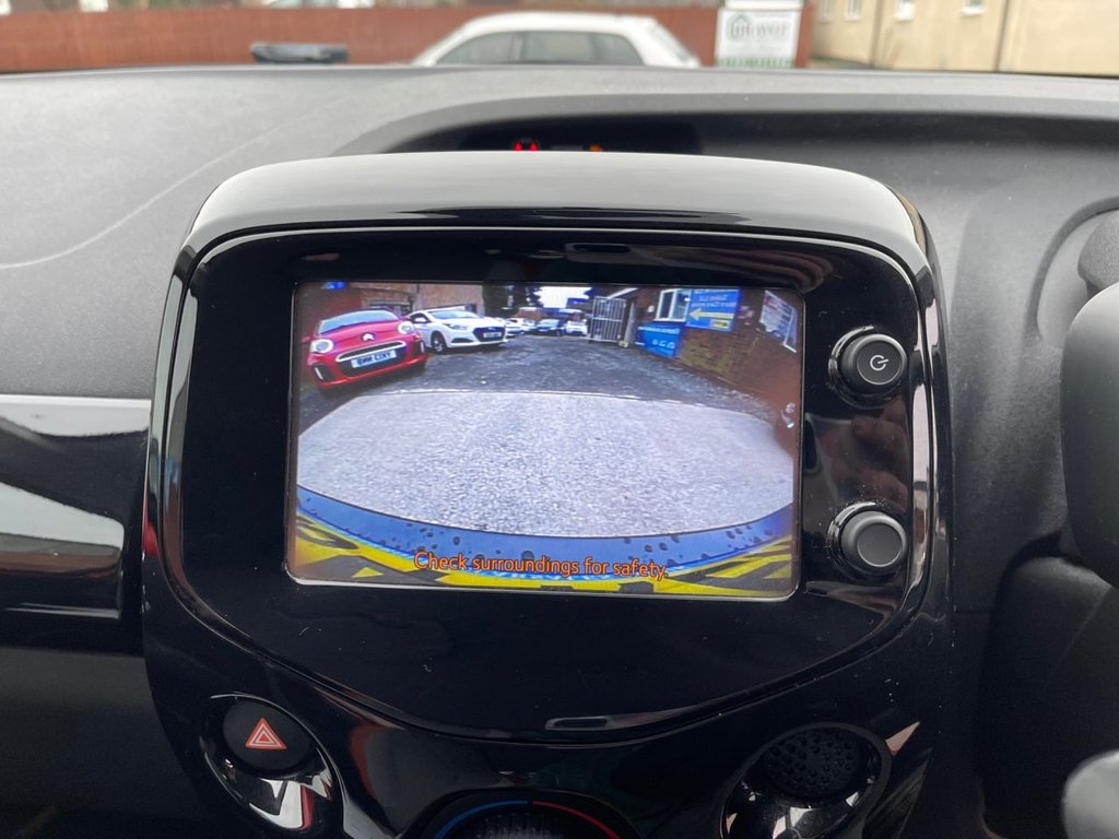 Used Toyota AYGO 2014 for sale - 77525894: Photo 11