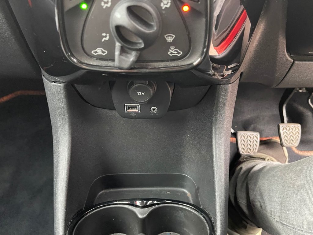 Used Toyota AYGO 2014 for sale - 77525894: Photo 15