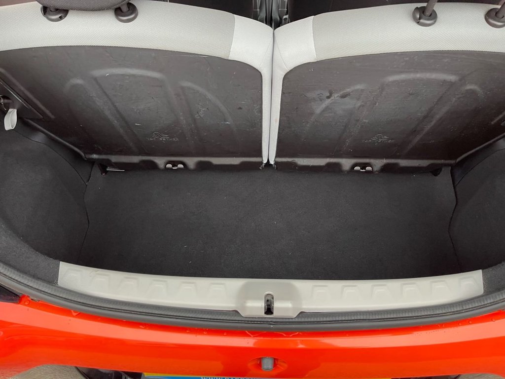 Used Toyota AYGO 2014 for sale - 77525894: Photo 37