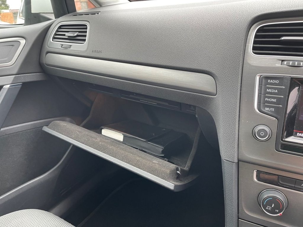 Used Volkswagen Golf 2013 for sale - 77600108: Photo 11