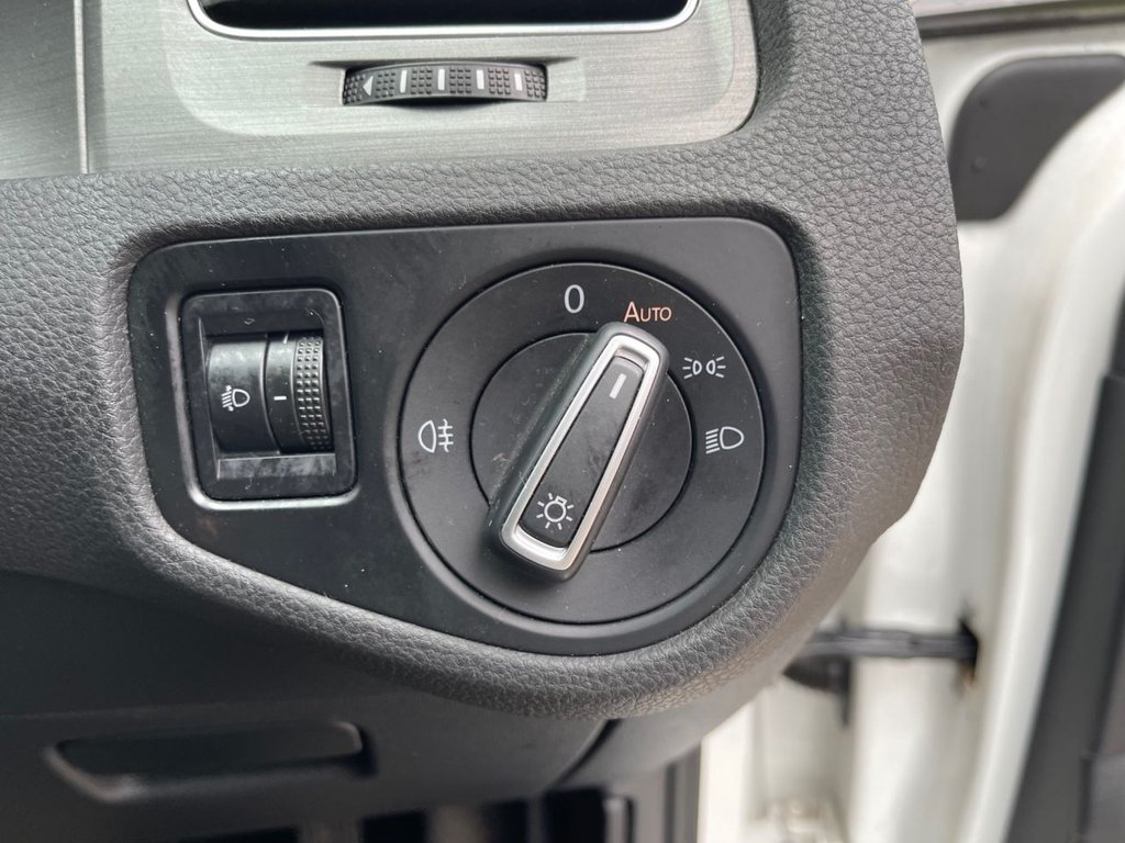 Used Volkswagen Golf 2013 for sale - 77600108: Photo 20