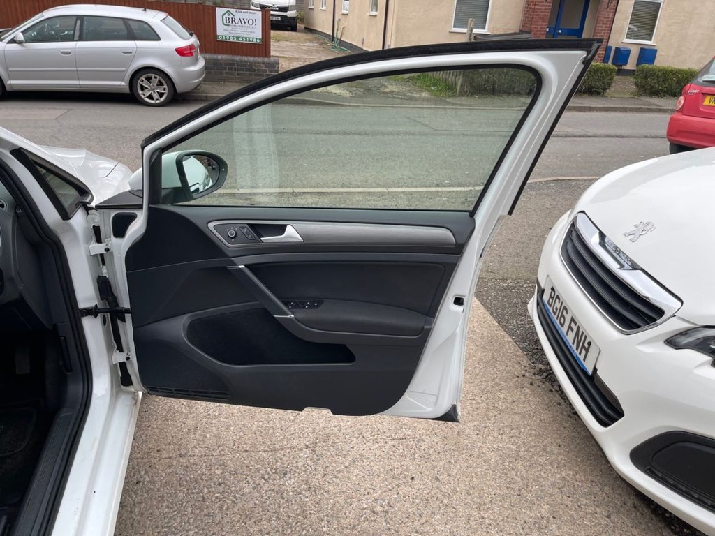 Used Volkswagen Golf 2013 for sale - 77600108: Photo 25