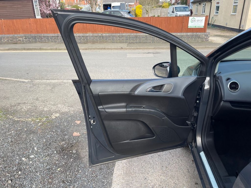 Used Vauxhall Meriva 2013 for sale - 77891139: Photo 33