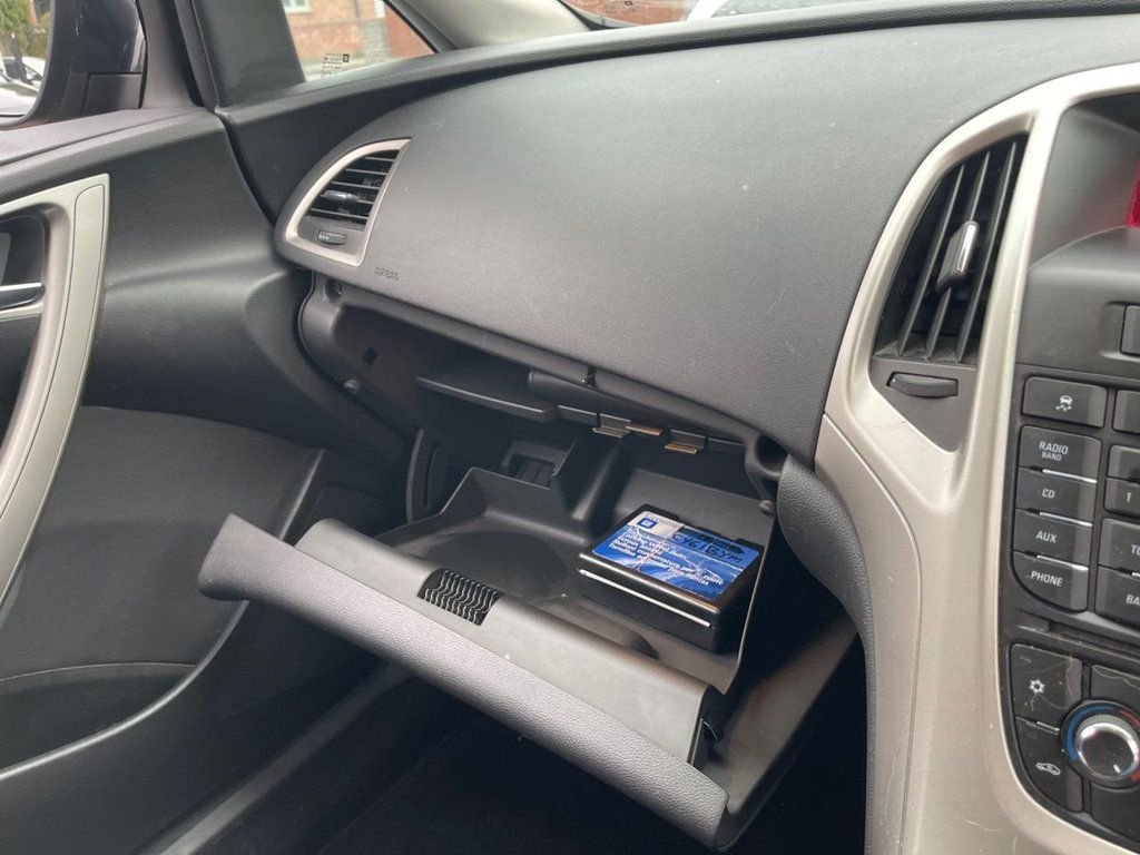 Used Vauxhall Astra 2011 for sale - 76768056: Photo 10